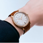 Louis Vuitton Escale, automatic, 39mm, rose gold