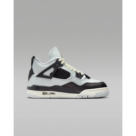 Air Jordan 4 Retro Big Kids Shoes